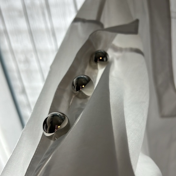 Prabal Gurung white silver roll tab sleeves sphere hardware top size 8 - Picture 10 of 10